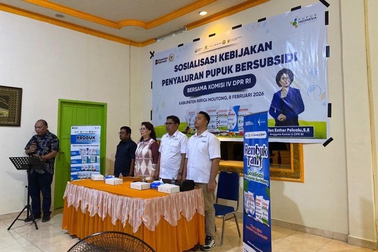 PT Pupuk Indonesia (Persero) bersama Komisi IV DPR RI menggelar sosialisasi kebijakan penyaluran pupuk bersubsidi di Desa Torue, Kabupaten Parigi Moutong, Sulawesi Tengah, Minggu (8/2/2026). 