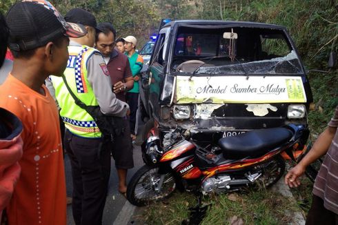 Ditabrak Pikap Saat Sedang Mengendarai Motor, Didik Tewas