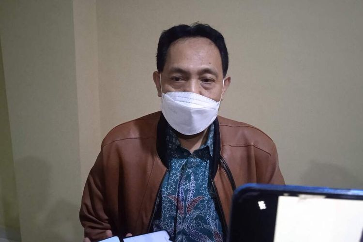 Rektor Universitas Sultan Ageng Tirtayasa (Untirta) Banten Fatah Sulaiman usai diperiksa oleh KPK di Mapolresta Bandar Lampung, Jumat (30/9/2022) sore.