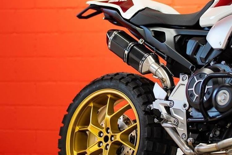 Africa Four CRF1000R