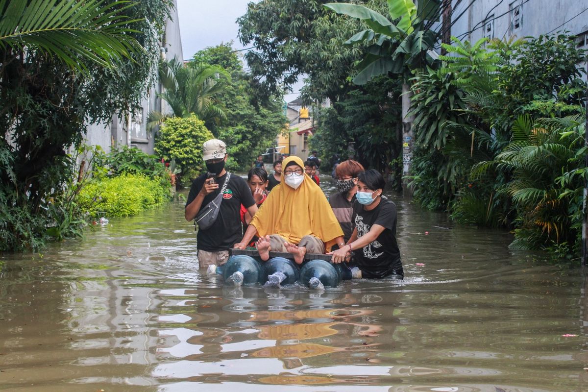 Hasil foto Zamzami Mutamim, mahasiswa FEB Uhamka, meraih prestasi dalam ajang Kompetisi Seni Rupa Mahasiswa Tingkat Nasional 2021 yang diadakan oleh Universitas Negeri Semarang pada periode tanggal 2-24 Februari 2021.