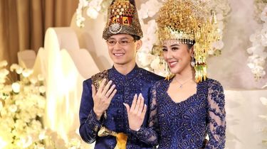 5 Detail Gaya Pernikahan Teuku Rassya dan Cleantha Islan, Pakai Adat Aceh