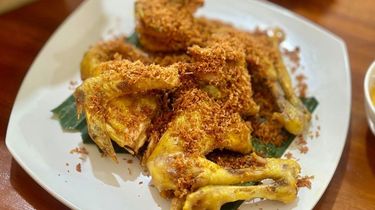 Resep Ayam Goreng Lengkuas, Lauk Ramadan Nikmat yang Tahan Lama