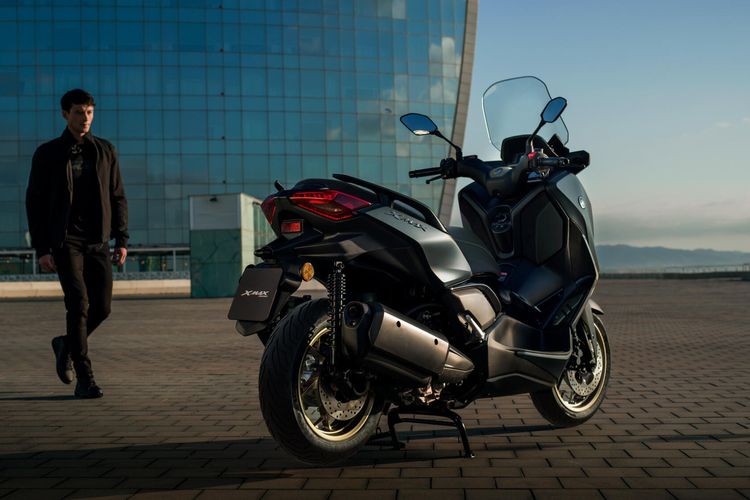 Yamaha Eropa resmi memperkenalkan Yamaha Xmax 300 model 2023. 