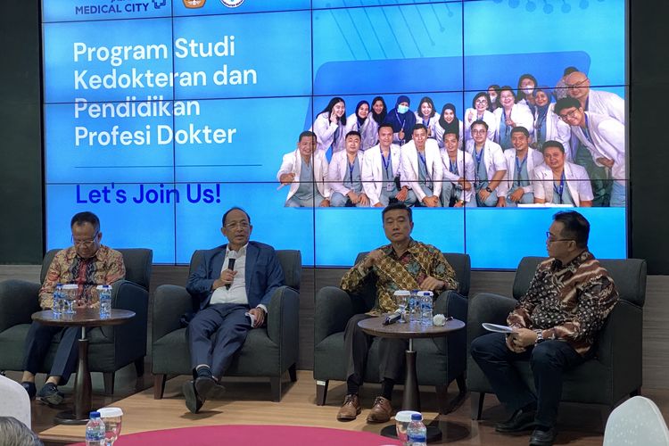 Konferensi pers pembukaan Fakultas Kedokteran PresUniv di Jakarta (31/8/2023).
