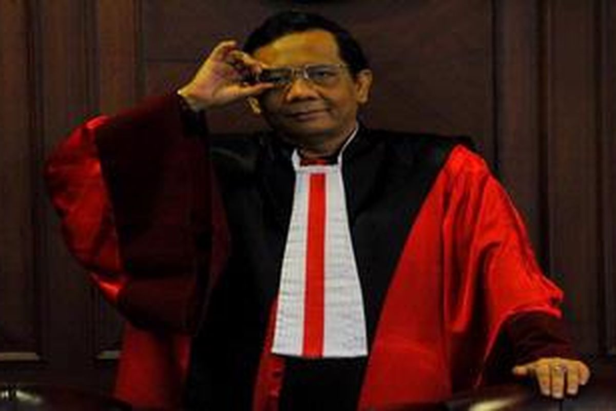 Prof. Dr. Moh. Mahfud MD Ketua Mahkamah Konstitusi