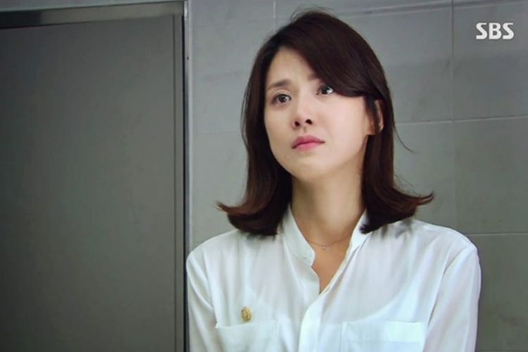 Lee Bo Young pemeran Jang Hye Sung dalam drama I Can Hear Your Voice.