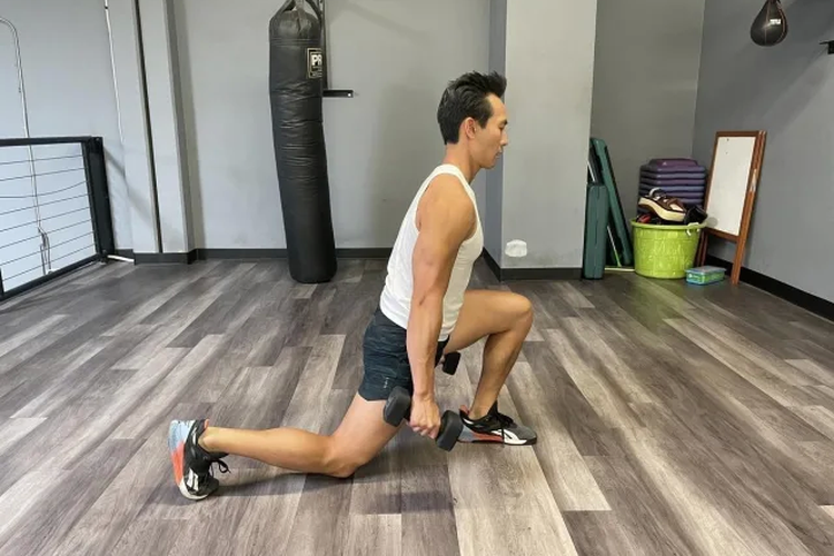 Dumbbell Reverse Lunges