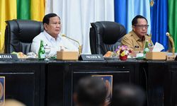 Hadir di Rakor Pengendalian Inflasi, Presiden Prabowo Apresiasi Kemendagri