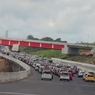 Tol IKN Membeludak, Natal dan Haul Sekumpul Picu Kemacetan GT Manggar
