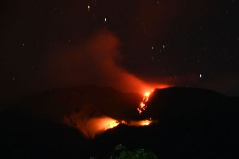 Aktivitas Gunung Ile Lewotolok Meningkat, Lava Mengalir ke Desa Amakaka