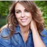 Promosikan Lini Pakaian Pantai, Elizabeth Hurley Pamer Foto Topless 