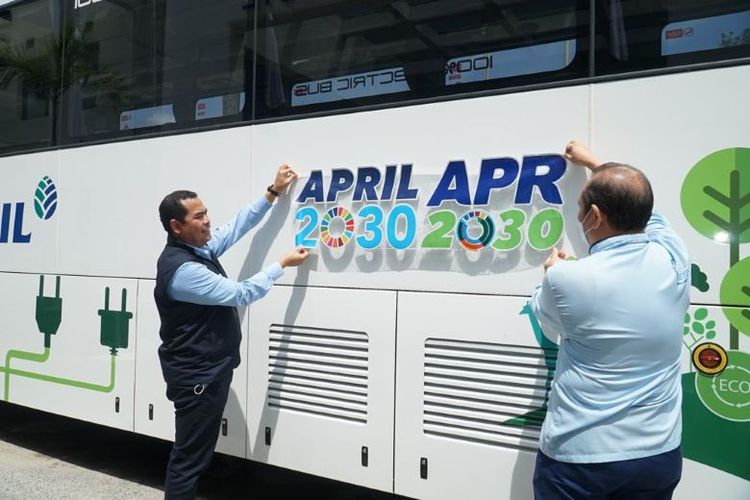 APRIL Grup membeli bus listrik bertipe MD 12E Normal Floor (NF) demi menyediakan transportasi rendah karbon di lingkungan operasional pabrik yang berlokasi di Pangkalan Kerinci, Provinsi Riau.
