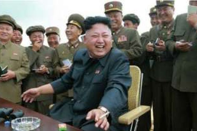 Selama dua bulan terakhir, foto Kim Jong Un sedang memegang rokok tak pernah muncul di media setempat.