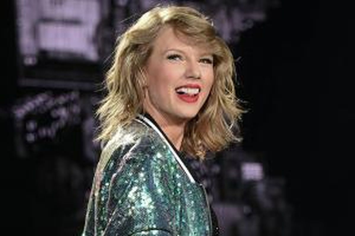 Taylor Swift siap melebarkan sayapnya di industri bisnis busana.