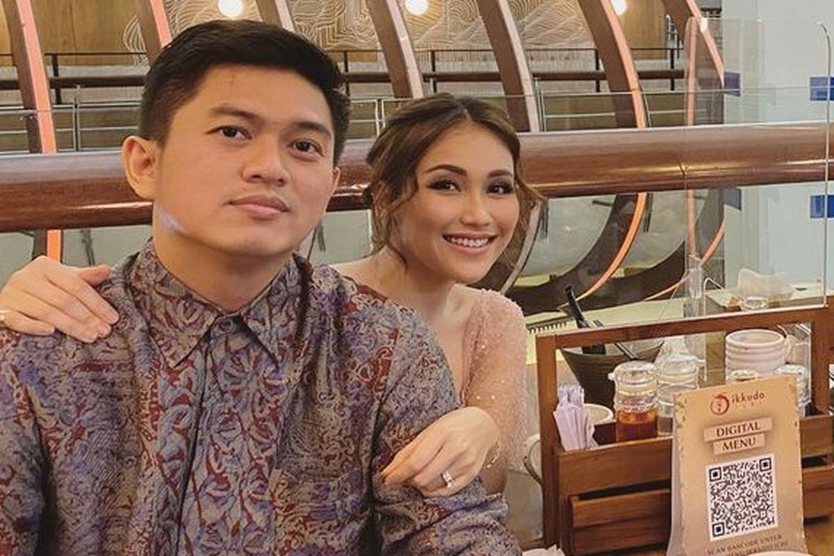 Perjalanan Cinta Ayu Ting Ting dan Adit Jayusman yang Akhirnya Batal Menikah