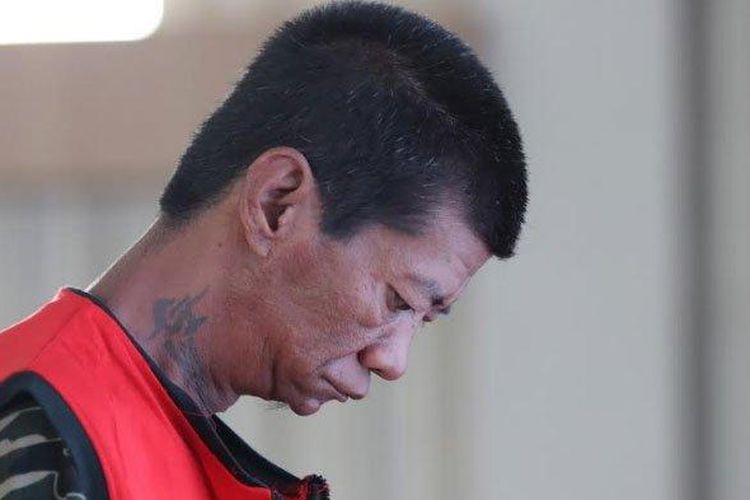 PENJAHAT - Berdalih ajakannya menikah ditolak perempuan umur 55 tahun, pria bernama Suratman umur 44 asal Sawahan, Surabaya, malah menyekap dan mencabuli. Janda berinisial TYC itu disekap sejak pukul 1 dini hari hingga setelah subuh di rumah korban, Sukomanunggal, Surabaya. 