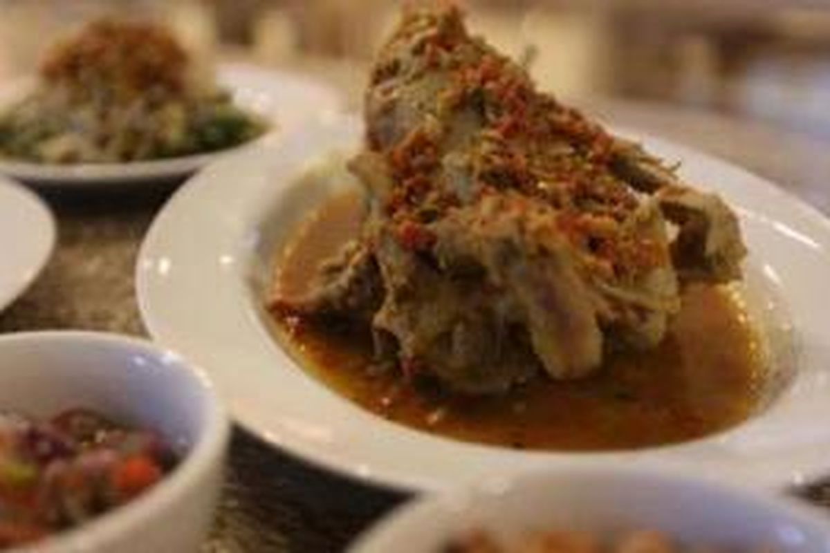 Ayam Betutu Men Tempeh.