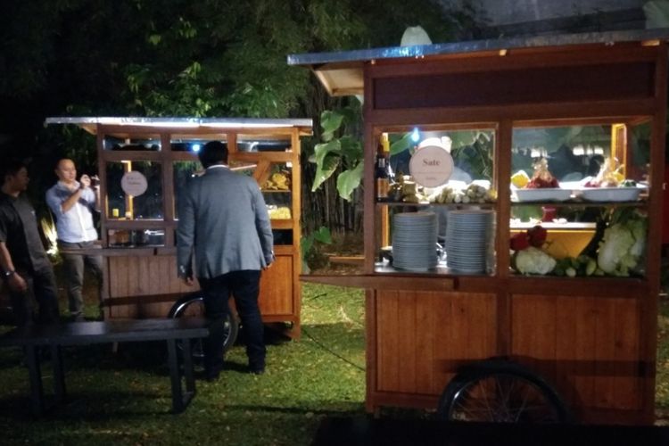 DoubleTree by Hilton Jakarta-Diponegoro menghadirkan konsep pasar malam untuk buka puasa.