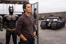 Christian Bale Mau Perankan Batman Lagi dengan Satu Syarat