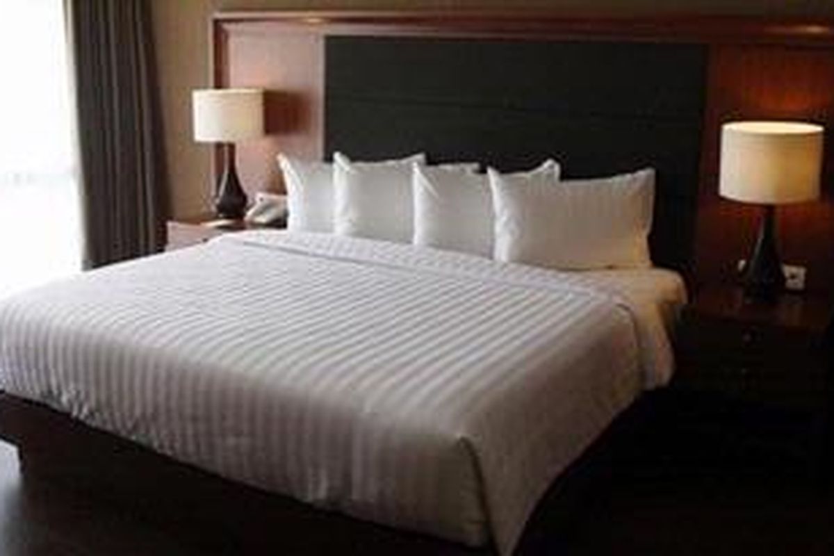 Kamar di Ambarrukmo Palace Hotel, Yogyakarta.