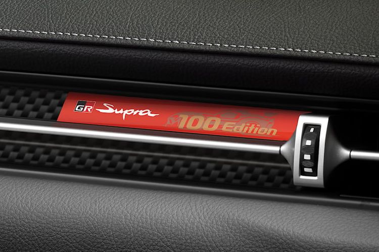 Toyota GR Supra dan GR Supra GT4 hadir dalam edisi terbatas, Plasma Orange 100 Edition