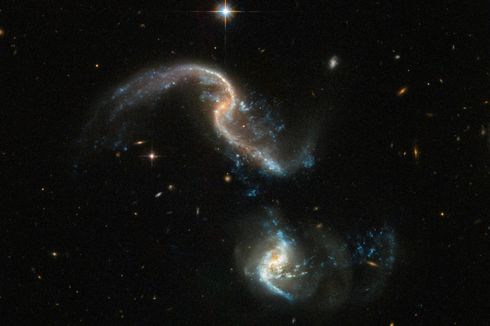 Teleskop Hubble Milik NASA Abadikan Tabrakan Dua Galaksi
