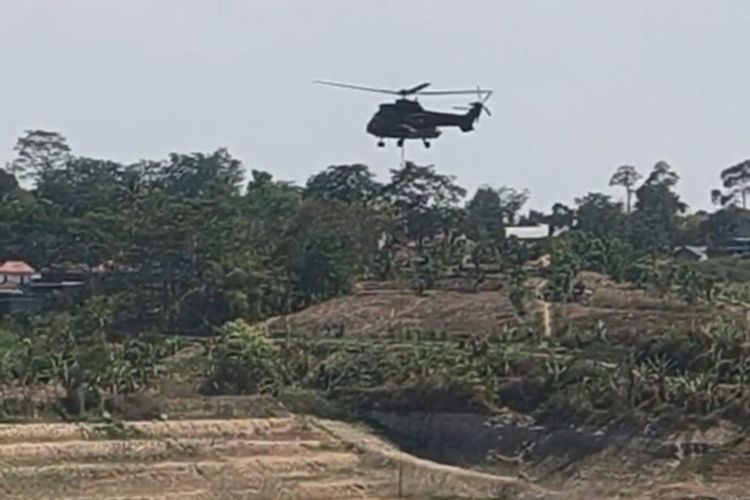 Upaya Pemadaman Karhutla Gunung Lawu, Lanud Adi Soemarmo Kerahkan 2 Helikopter dan Buka Posko