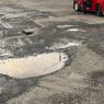 Jalan Berlubang Bisa Merusak Kaki-Kaki Mobil, Ini Tanda dan Cara Mencegahnya