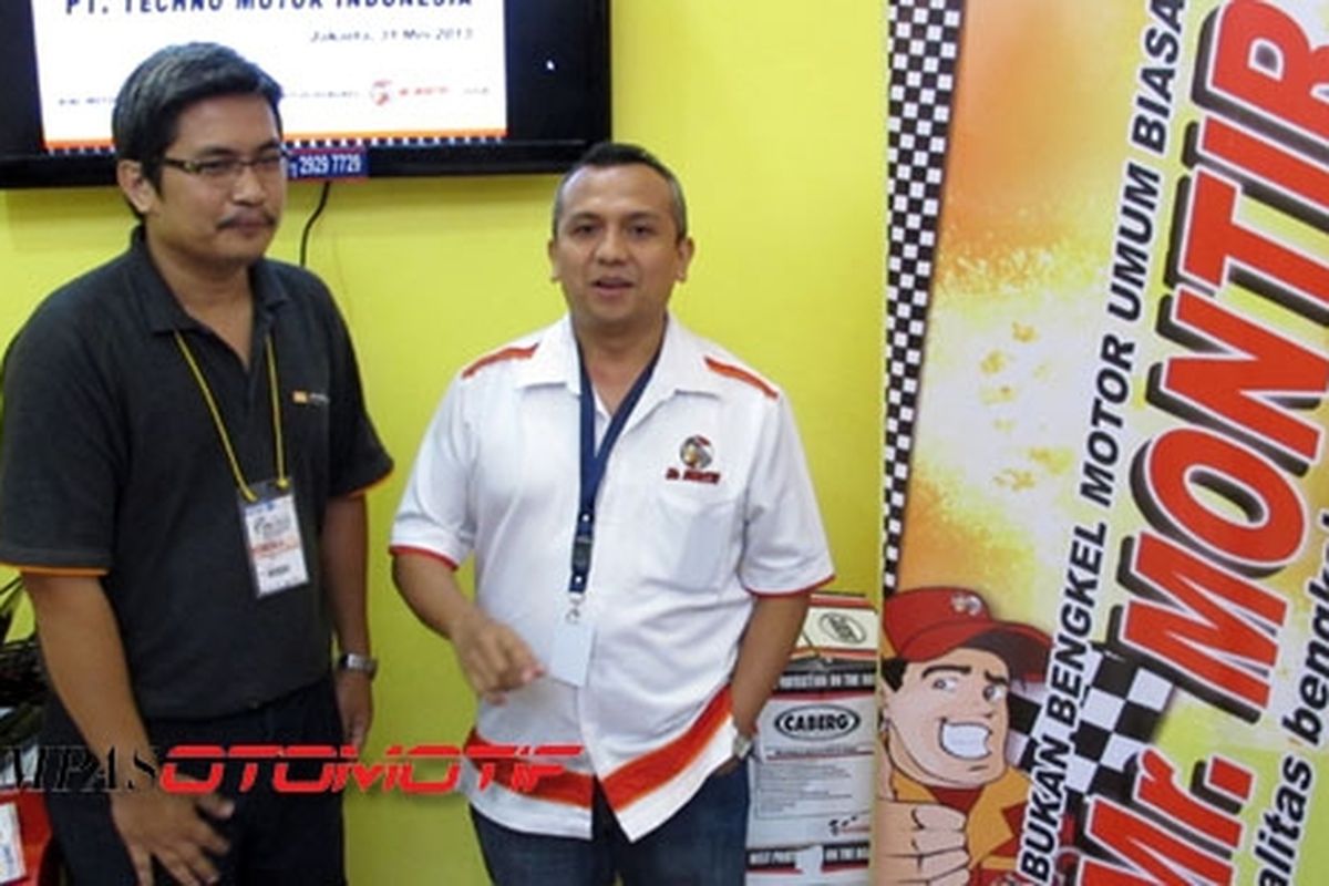 Direktur PT Techno Motor Okto Larido (kanan) dan Jun Franco Purba, National Service Manager BAI. Langkah menambah jaringan bengkel.