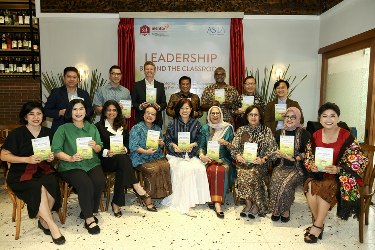 Dari Kelas ke Perubahan Nyata, Buku 