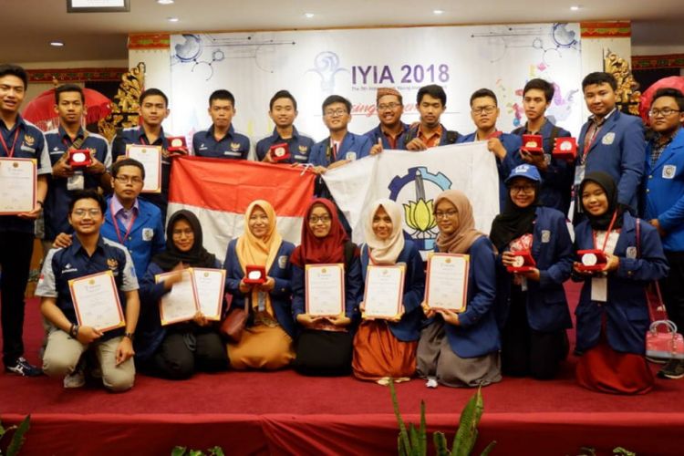 ITS berhasil menyabet 9 medali dalam International Young Inventors Awards (IYIA) 