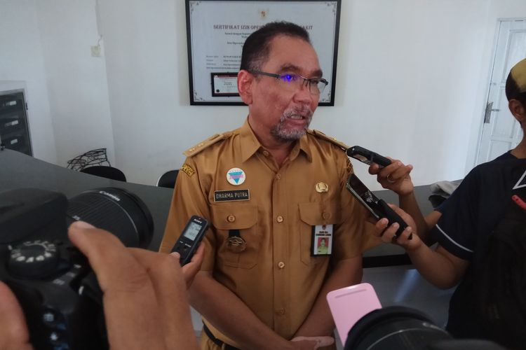 Dirut RSJ Sambang Lihum, dokter Dharma Putra saat diwawancara sejumlah media, Selasa (12/11/2019). Ia mengatakan, angka penderita jiwa berat di Kalsel sudah mencapai 6000 jiwa.