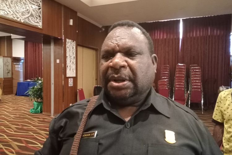 Ketua DPR Papua Barat Orgenes Wonggor