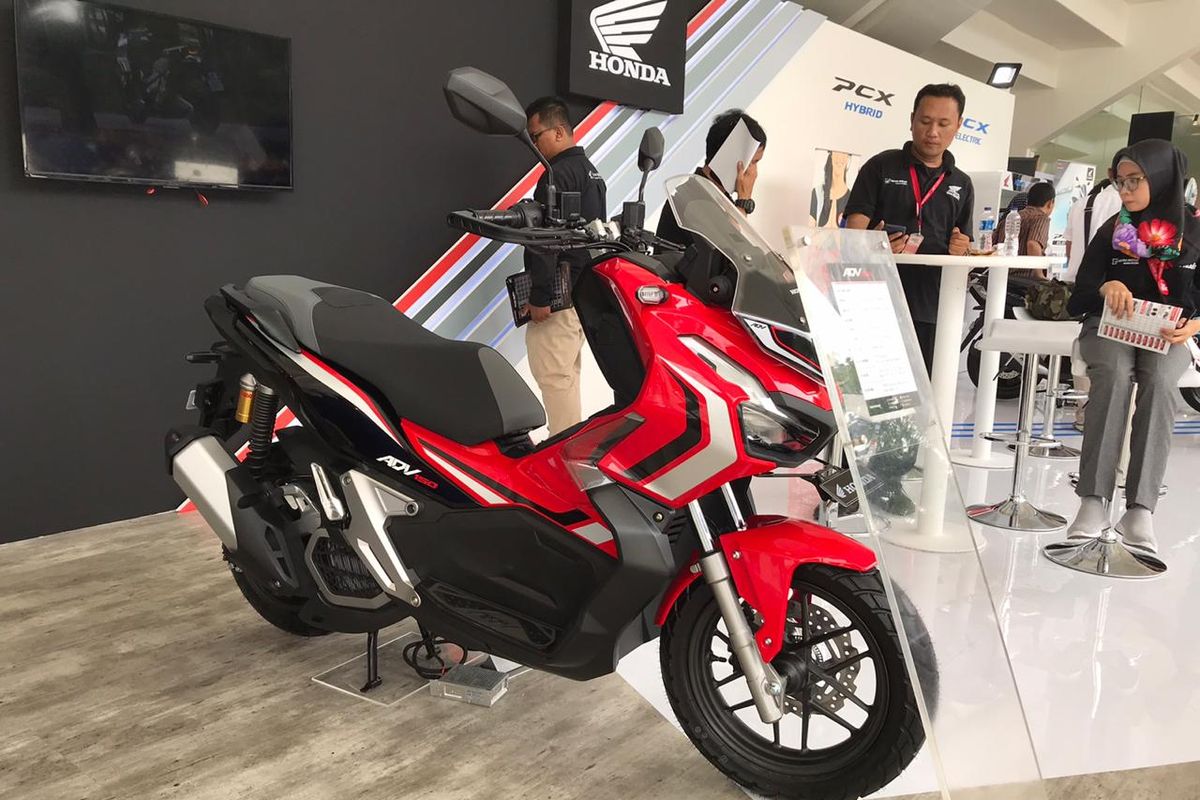 Pembelian Honda ADV150 di ajang IIMS Moto Bike Expo mendapat bonu jaket eksklusif