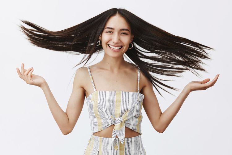 Cara Mendetoks Kulit Kepala dengan Hair Oil