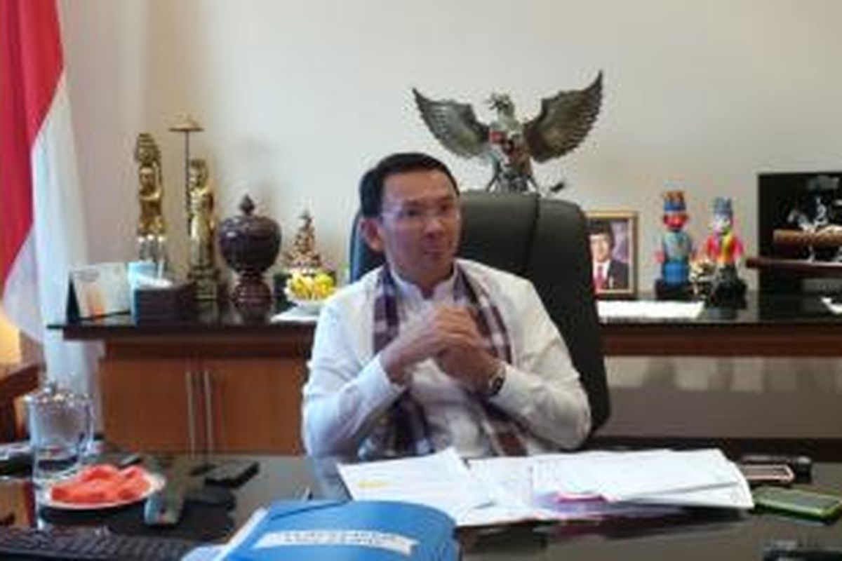 Wakil Gubernur DKI Jakarta Basuki Tjahaja Purnama di ruang kerjanya, di Balaikota Jakarta.