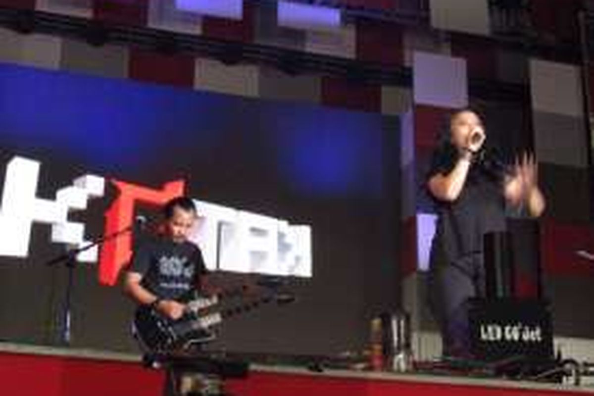 KotaK tampil pada hari kedua pergelaran musik Soundrenaline 2016 di Garuda Wisnu Kencana, Badung, Bali, Minggu (3/9/2016) malam.