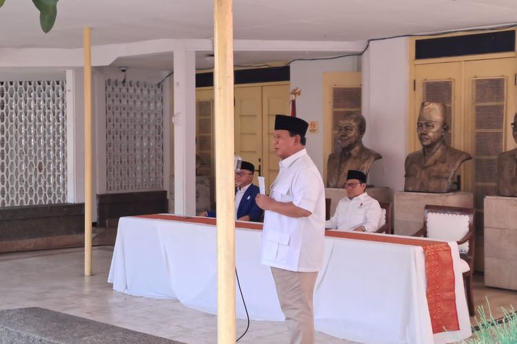 Ketua Umum Partai Gerindra Prabowo Subianto saat berpidato di Museum Perumusan Naskah Proklamasi, Jakarta Pusat, Minggu (13/8/2023). 
