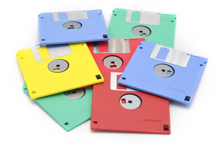 ilustrasi Floppy Disk (Disket)