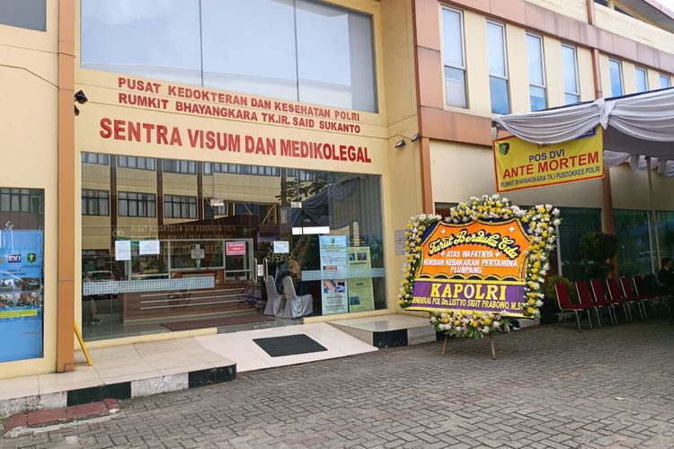 Pos DVI Ante Mortem di Gedung Sentra Visum dan Medikolegal di RS Polri Kramatjati, Jakarta Timur, Senin (6/3/2023).