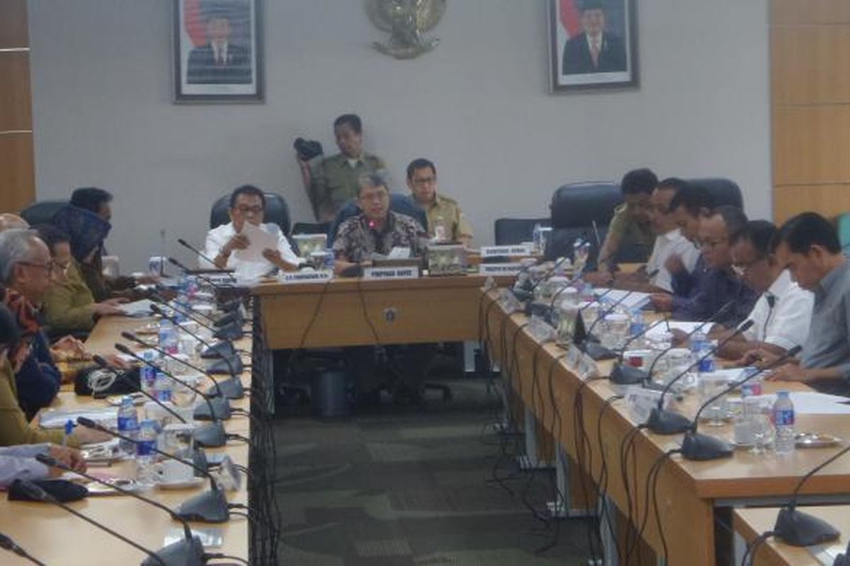 Usai mencabut boikot, DPRD DKI Jakarta dan Pemprov DKI melakukan rapat untuk penambahan biaya pembangunan MRT di Gedung DPRD DKI Jakarta, Selasa (7/3/2017)