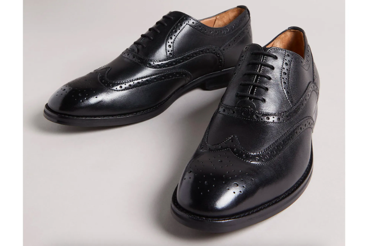 Wingtip shoes