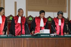 KY Dianggap Berlebihan Curigai Promosi Tiga Hakim Kasus Ahok