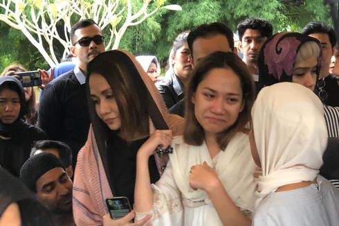 Diiringi Isak Tangis, Jenazah Ashraf Sinclair Dikebumikan di San Diego Hills