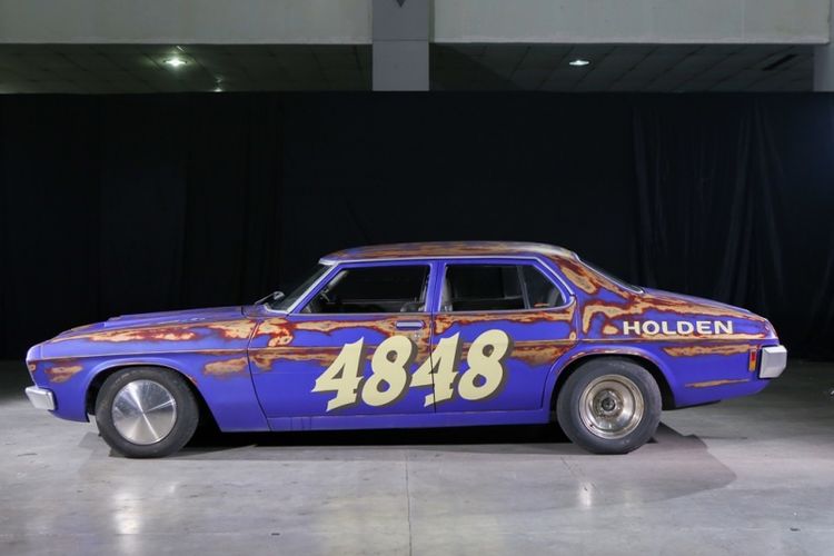 Holden Premier HQ bertema Vintage Nascar garapan Ayo Ke Garage