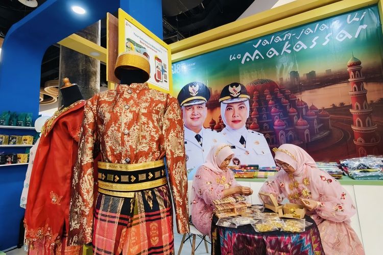 Beragam produk unggulan daerah dari sepuluh wilayah Indonesia hadir dalam gelaran Surabaya City Expo 2025 yang berlangsung di Ciputra World Surabaya, Jawa Timur, mulai Jumat (30/10/2025) sampai Minggu (1/11/2025) mendatang. 