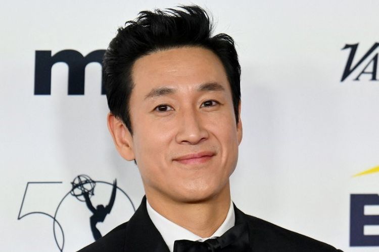 Aktor asal Korea Selatan Lee Sun Kyun menghadiri perhelatan International Emmy Awards ke-50 yang digelar di New York Hilton Hotel, New York City, pada 21 November 2022. 