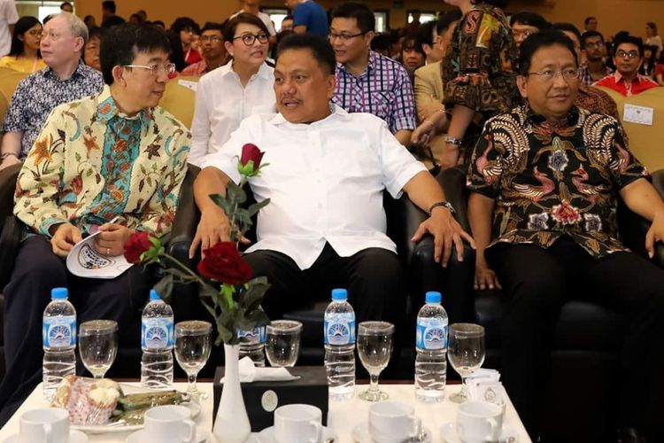 Gubernur Sulawesi Utara Olly Dondokambey membuka Asian Science Camp 2018 di Minahasa Utara, Sabtu (4/8/2018)