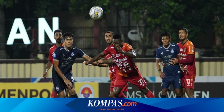 Arema FC Dikalahkan Bali United: Singo Gila dan Kalah Kelelahan